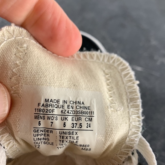 Converse All Star CT 118020F black in a very good condition like new W 7/ M 5 - Picture 6 of 6